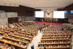 Rapuhnya Supremasi Hukum Lewat Kasus Tindak Pidana Korupsi